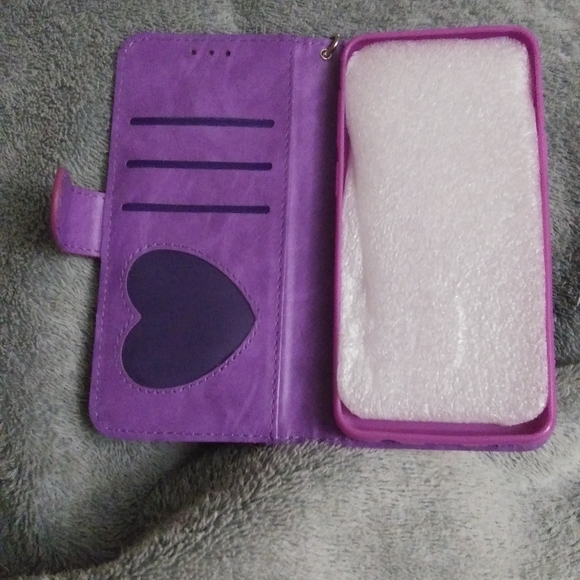 Phone case... - Picture 8 of 8
